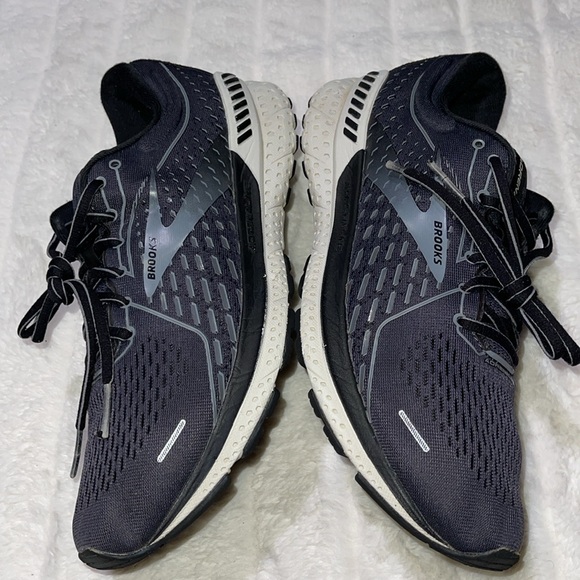 Brooks Adrenaline 21 - Picture 5 of 9